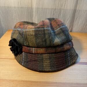 Mucros Weavers Wool Hat Plaid Newsboy Cloche Ireland Tweed